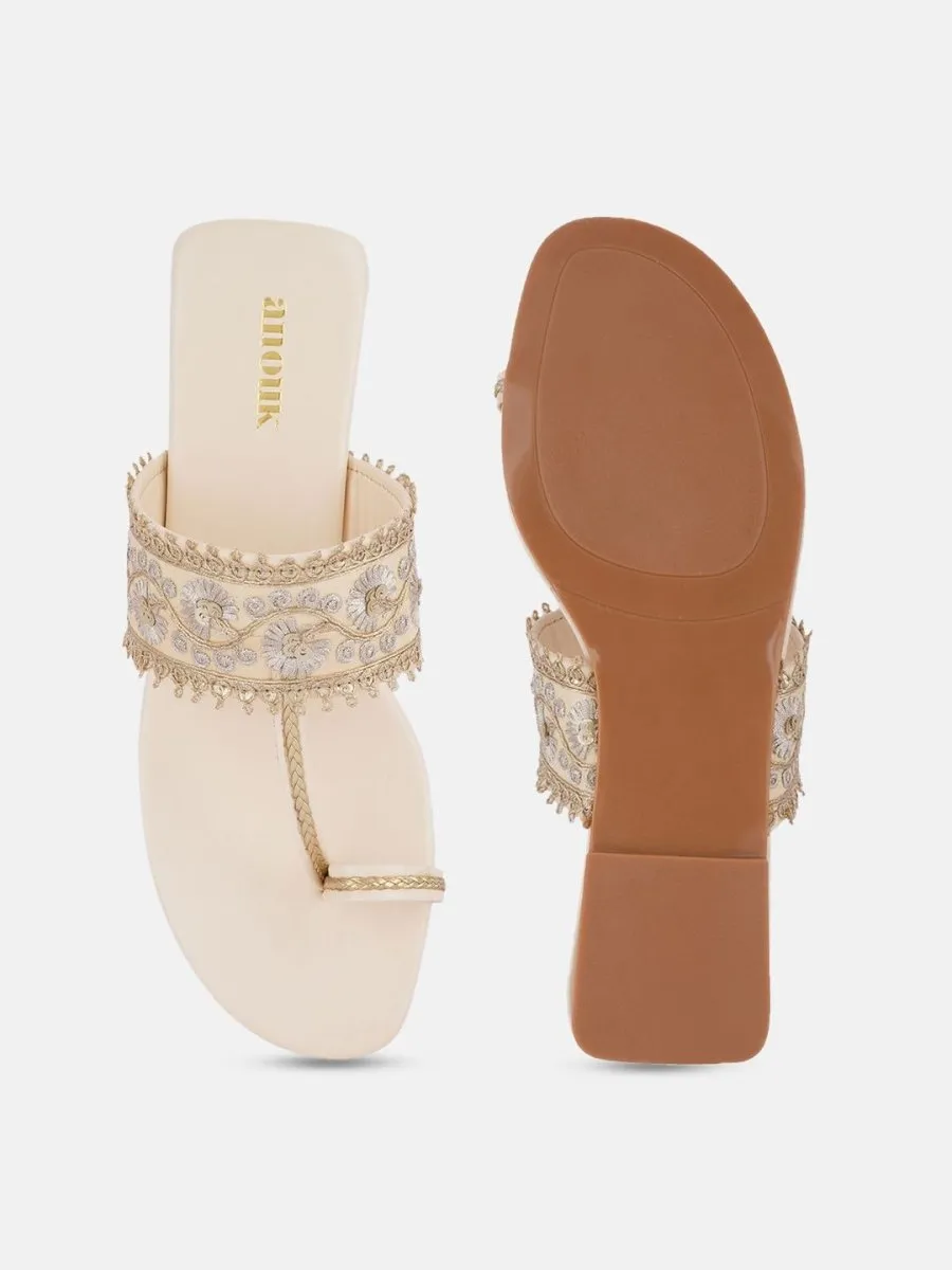 Anouk Anouk White Embellished One Toe Ethnic Flats