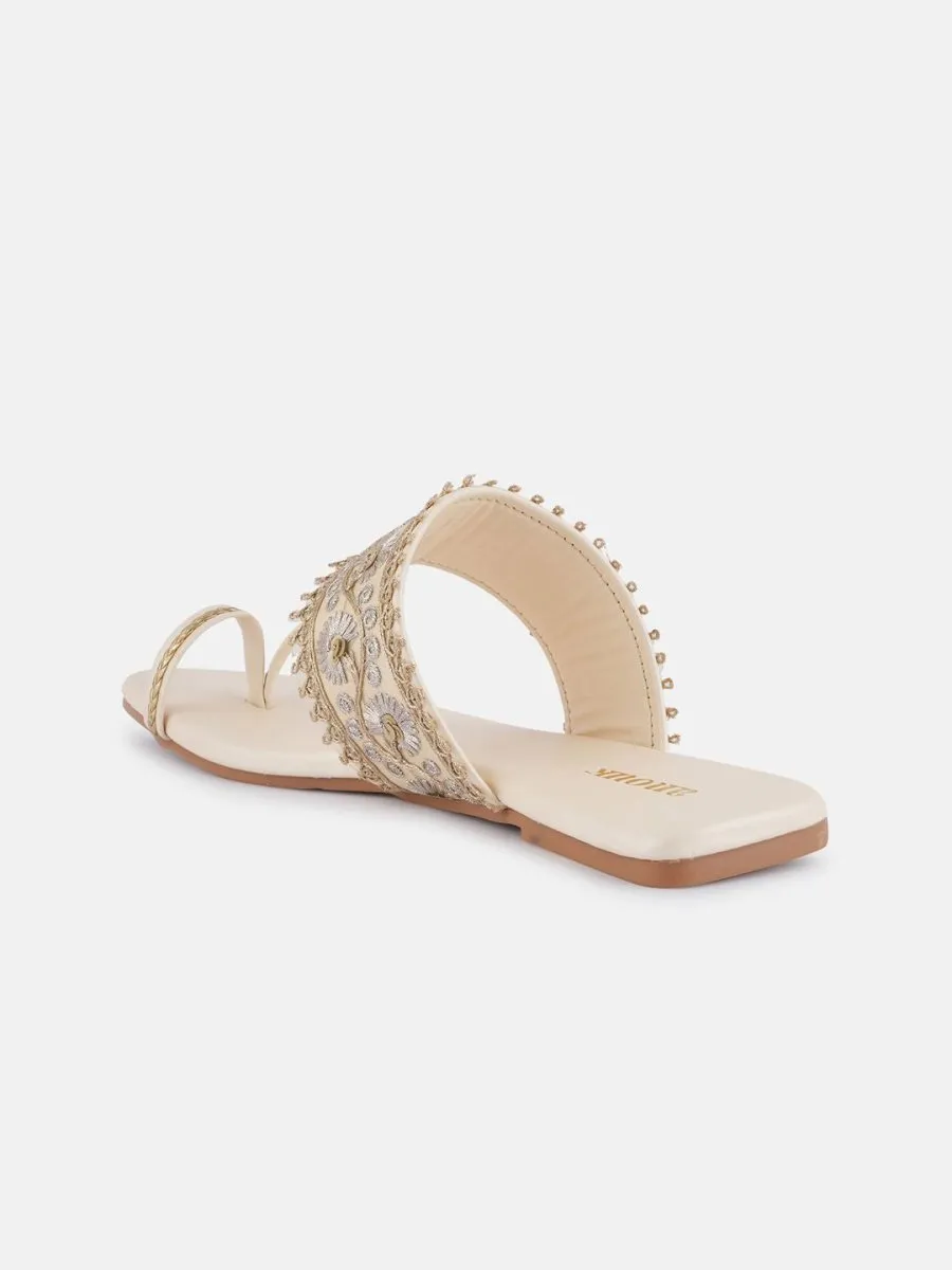 Anouk Anouk White Embellished One Toe Ethnic Flats