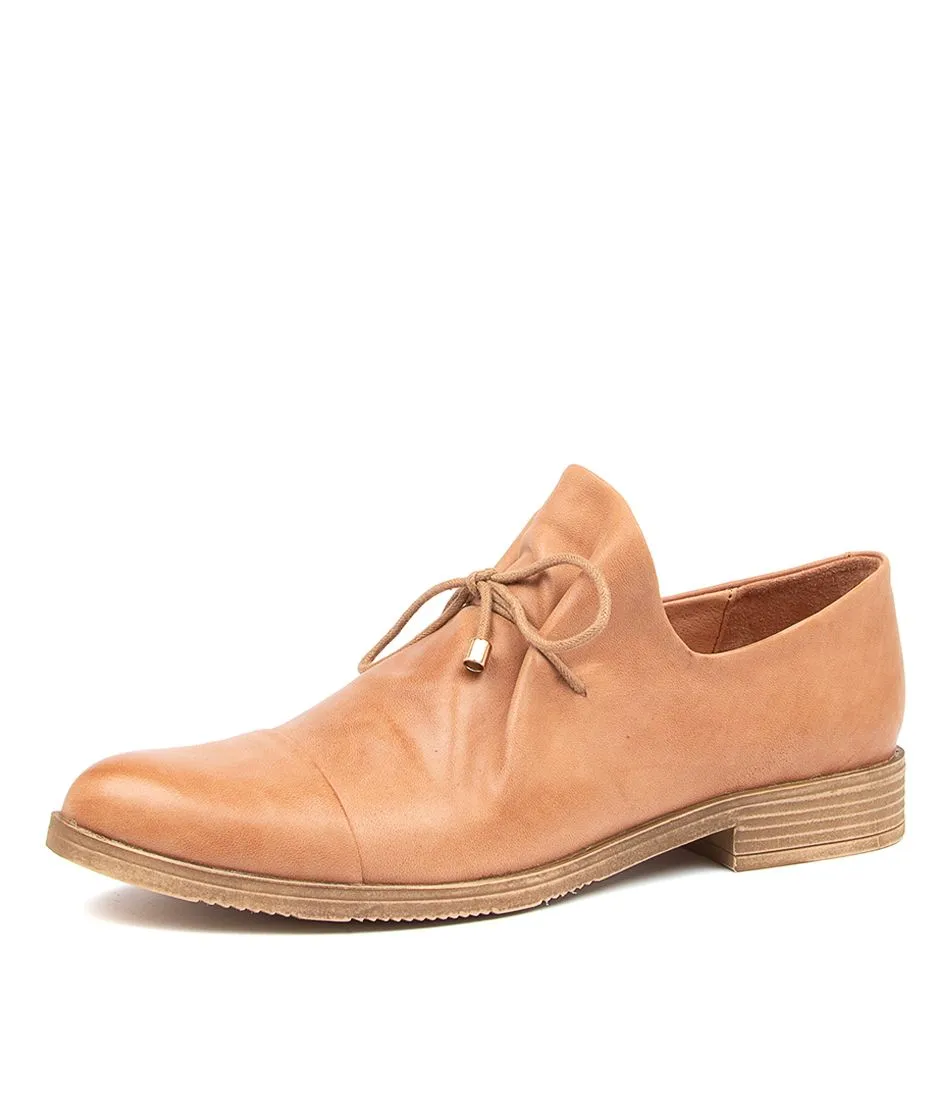 DJANGO & JULIETTE  Kotty Tan Leather