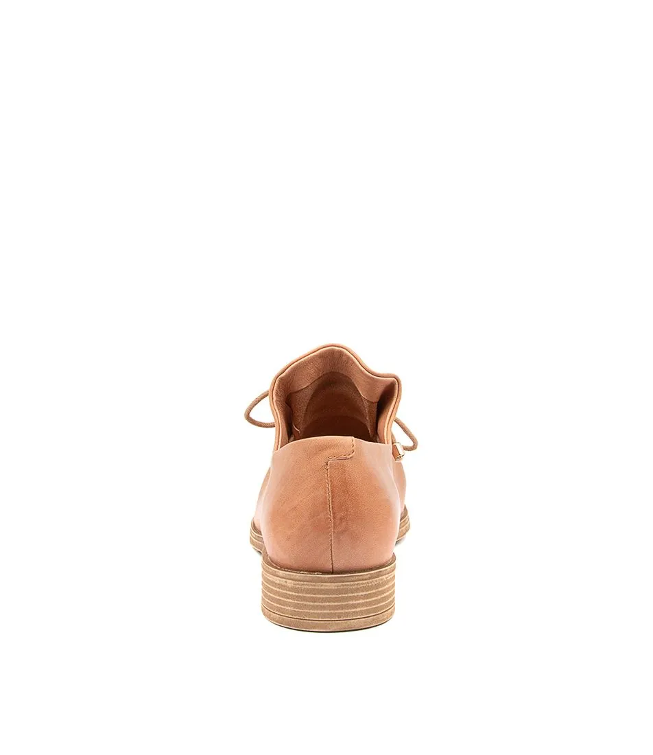 DJANGO & JULIETTE  Kotty Tan Leather