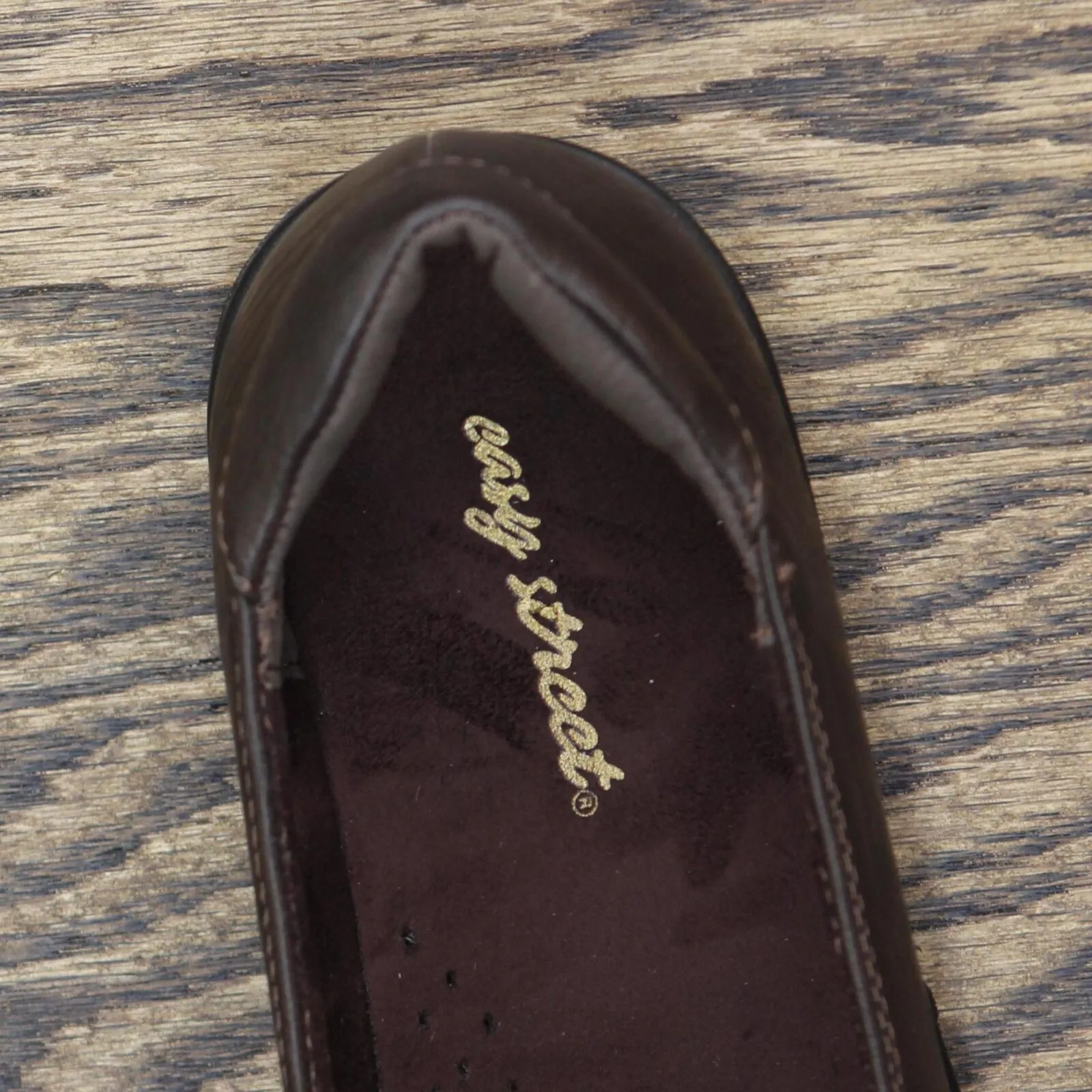 Easy Street Women's Genesis Ballet Flats Shoes GENESIS Brown Burnish 7WW