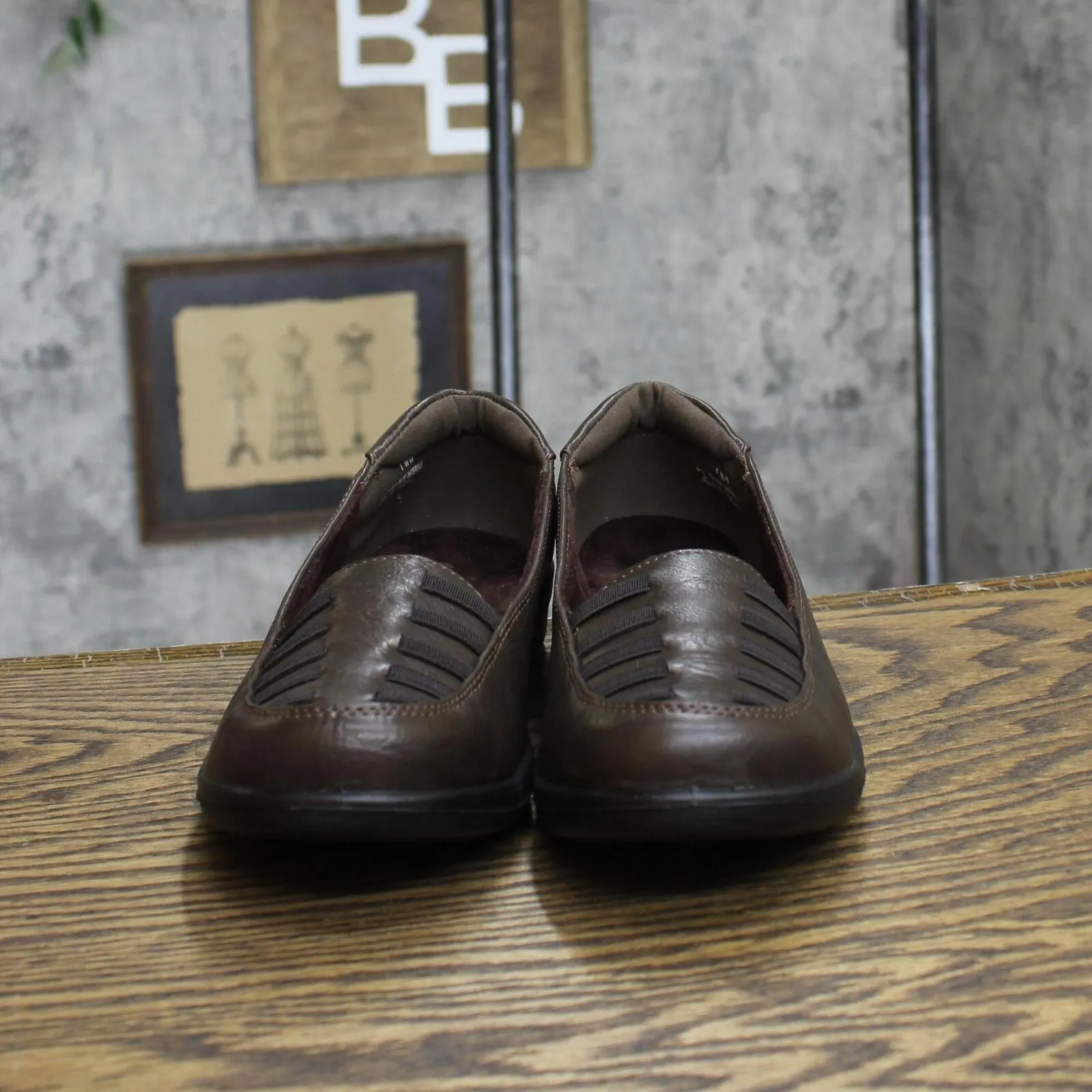 Easy Street Women's Genesis Ballet Flats Shoes GENESIS Brown Burnish 7WW