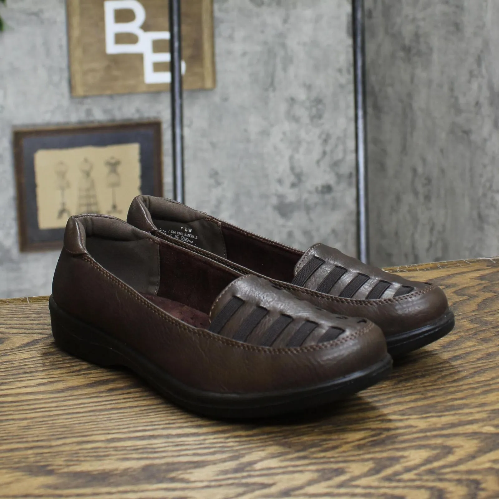 Easy Street Women's Genesis Ballet Flats Shoes GENESIS Brown Burnish 7WW