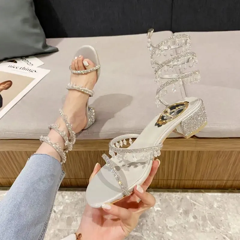 Hnzxzm 2024 Summer Luxury Women Sandals Fashion Square Head Rhinestone Pendant Crystal Mid Heel Party Wedding Shoes